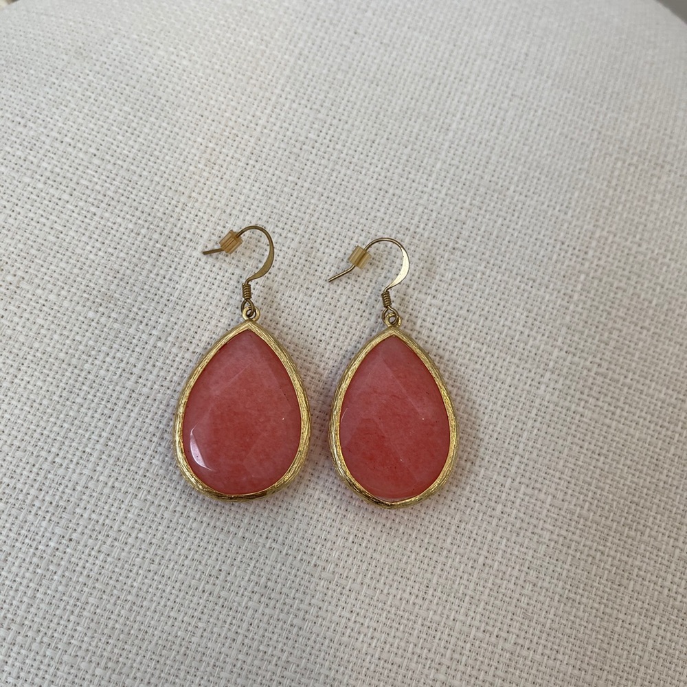 Coral and gold teardrop earrings